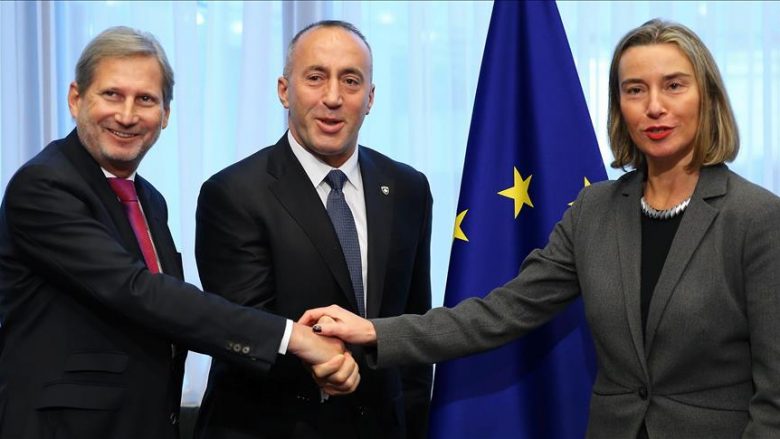 BE dhe Kosova diskutojnë për raportet reciproke dhe taksën ndaj Serbisë