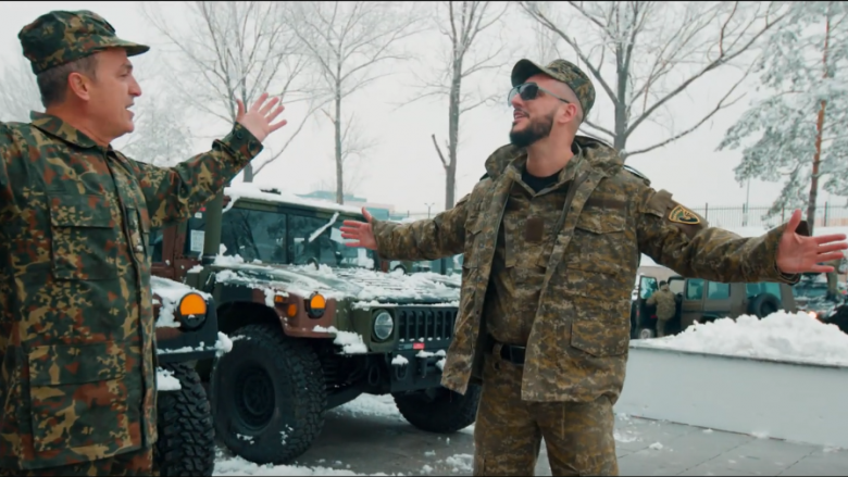 Gold Ag dhe Kastriot Tusha i këndojnë Ushtrisë së Kosovës