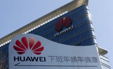 Trump përgatit ndalimin e blerjes së pajisjeve kineze Huawei dhe ZTE