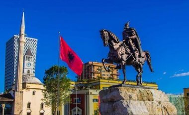 The Independent: Një guidë për qytetin e Tiranës