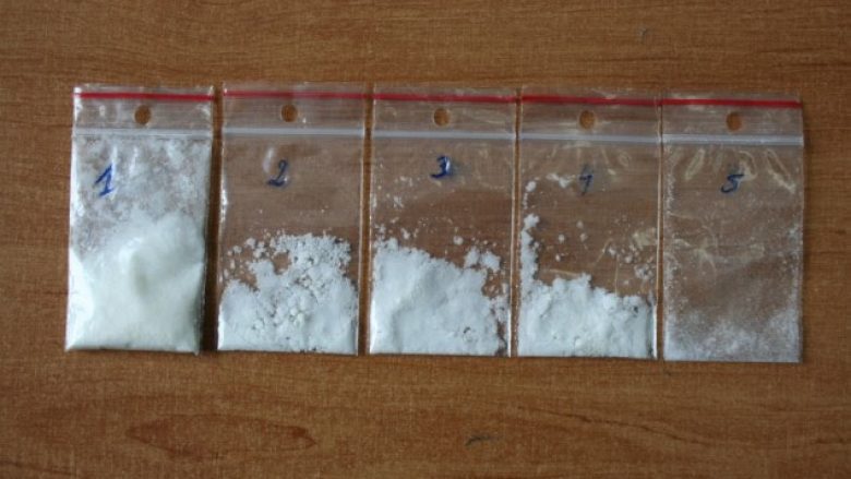 Arrestohet shitësi i kokainës në Fushë Kosovë