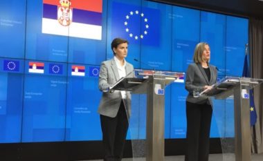 Mogherini kërkon sërish heqjen e taksave ndaj Serbisë