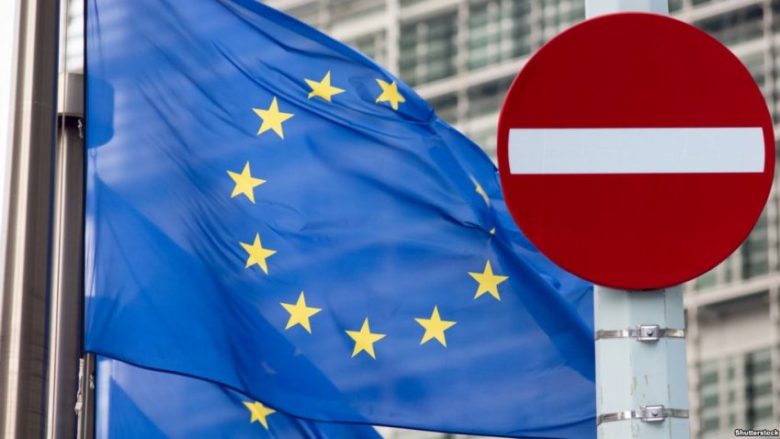 Njohësit e politikave evropiane thonë se këtë vit gjasat e Kosovës për të marrë liberalizimin e vizave janë rritur