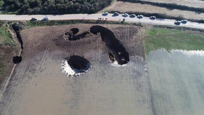 Pamje që habitën banorët, por e bënë rajonin të famshëm (Video)