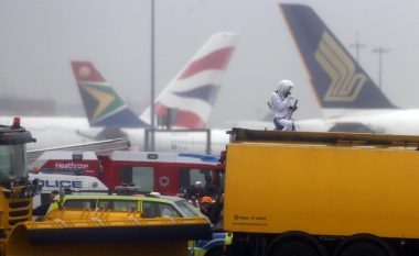 Dronët shkaktojnë serish kaos në aeroportin e Londrës (Video)
