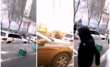 Shpërthim i fuqishëm në një ndërtesë në Kinë, humbin jetën katër persona – dëshmitarët filmojnë momentin e shpërthimit (Video)