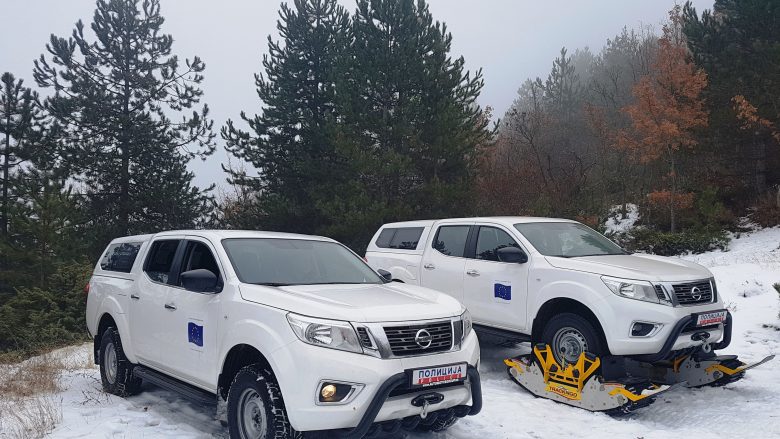 MPB merr donacion dy makina speciale për terren të tipit “Nissan” (Foto)