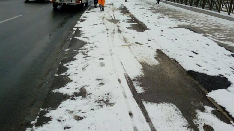 Ndërmarrja publike “Higjiena komunale” – Shkup: Pastrohet bora në të gjitha komunat e Shkupit