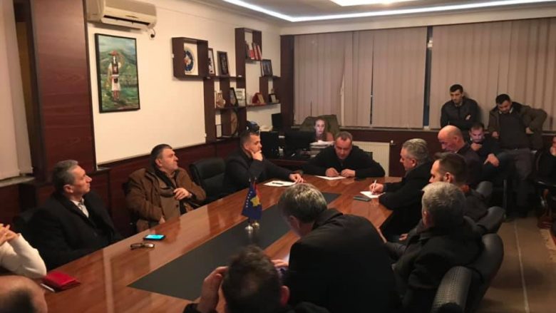 Pas Junikut edhe Komuna e Deçanit ka vendosur të bojkotojë grevën e SBASHK-ut
