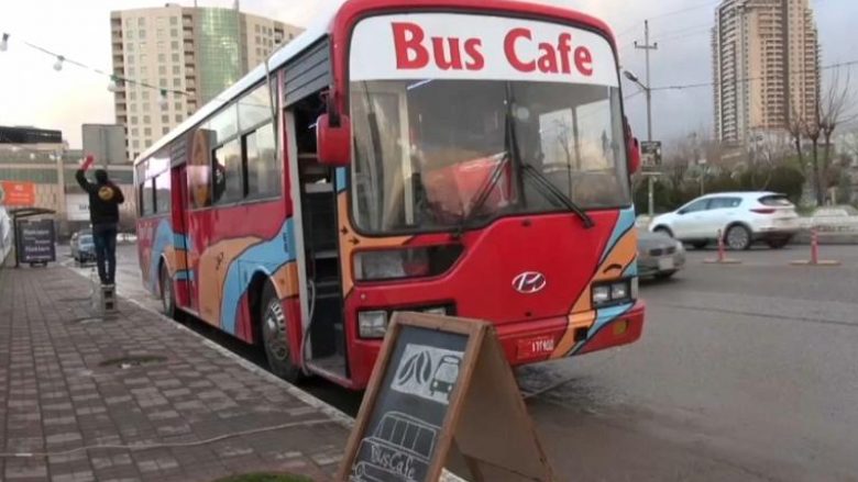 Autobusi ku nuk keni nevojë për biletë, por ka kafe dhe pije tjera të nxehta (Video)