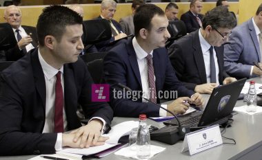 Istrefi kërkon ristrukturimin e Telekomit të Kosovës