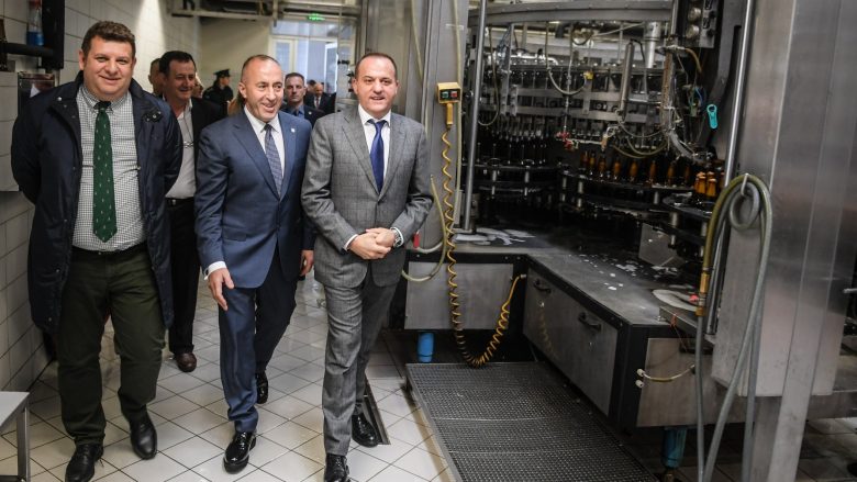 Haradinaj viziton bizneset në Pejë: Synim i përbashkët është që prodhimet “Made in Kosova” të jenë prezente në tregjet botërore