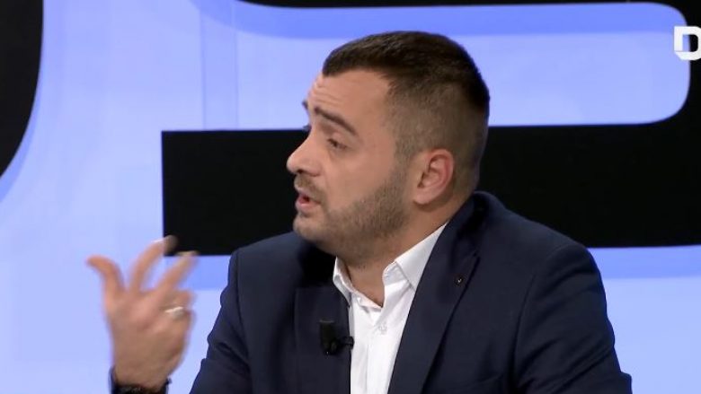 Rexhaj: AAK, NISMA e PSD po ia mbajnë “zhagun” Hashim Thaçit (Video)