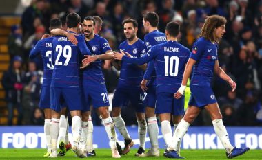 Chelsea mposht Nottinghamin, kalon tutje në Kupën FA