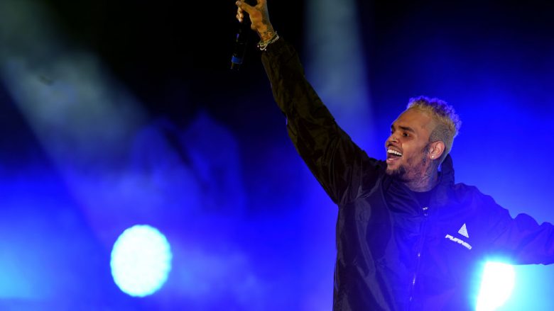 Pasi u lirua Chris Brown, vajza 24-vjeçare rrëfen momentet dramatike të përdhunimit