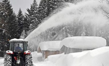Bora nuk ndalet në Evropë, 26 të vdekur