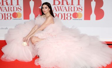 Dua Lipa do të performojë në “Brit Awards 2019”