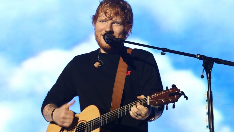 Ed Sheeran do t’i duhet të përballet me gjykatën pasi akuzohet për plagjiaturë të këngës “Thinking Out Loud”