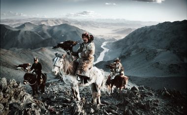 Kuajt dhe shqiponjat, krahët e kazakëve: Traditat e lashta, në stepat e Mongolisë