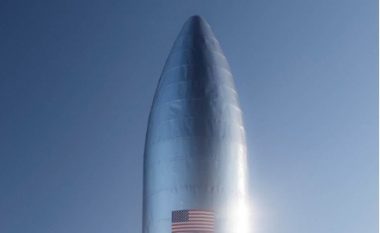 Kompania e Elon Musk e prezantoi më në fund raketën masive, që do të shfrytëzohet për në Mars (Foto)