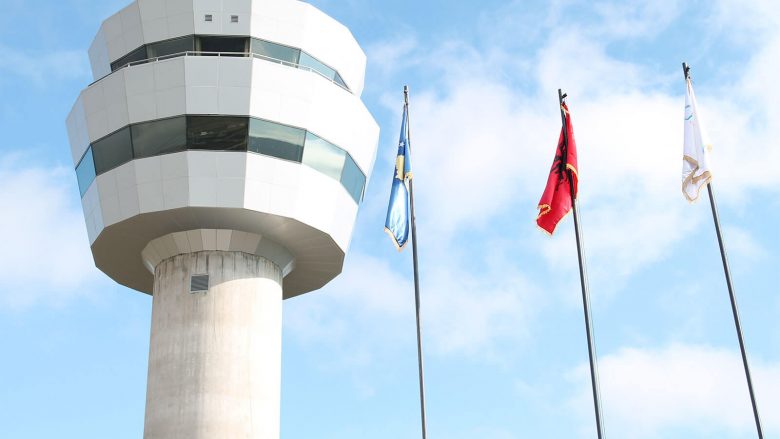 Greva Kontrollorëve Ajror, sot bllokon 8 orë fluturimet nga Aeroporti i Prishtinës