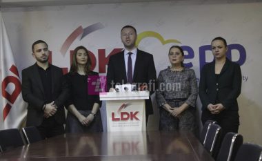 LDK me kritika për qeverisjen e Ahmetit, përmend edhe humbjen e investimeve