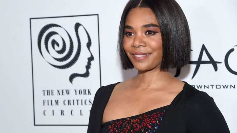 Regina Hall transformohet në versionin e saj të vogël në komedinë fantastike “Little”