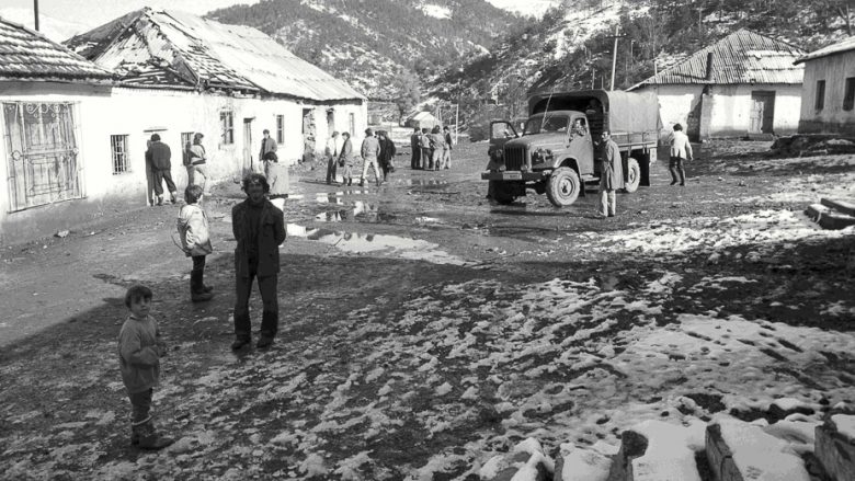 Shqipëria e vitit 1989 në objektivin e Robert Pichlerit