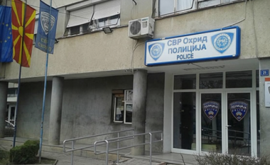 Përleshje fizike në Ohër, arrestohen shtatë persona në natën e Vitit të Ri