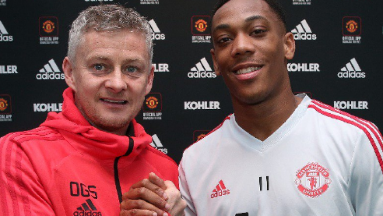 Zyrtare: Martial te Unitedi deri më 2024