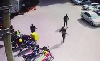 “Do të ndiqet pa pushim kushdo që është përfshirë” në sulmin kompleks të hotelit në Nairobi (Video)