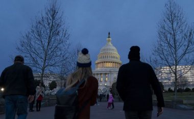 Trump ftesë udhëheqësve të Kongresit për mbylljen e qeverisë