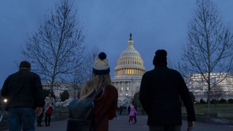 Trump ftesë udhëheqësve të Kongresit për mbylljen e qeverisë