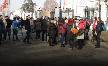 Protestë e kontabilistëve përpara Qeverisë së Maqedonisë