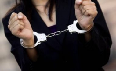 Arrestohet një femër në Mitrovicë, kishte raportuar rrejshëm se bashkëshorti po e maltretonte