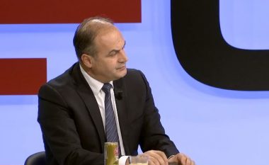 Hoxhaj: Taksa ndaj Serbisë, nuk duhet t’i lëndojë raportet tona me SHBA-në dhe BE-në (Video)