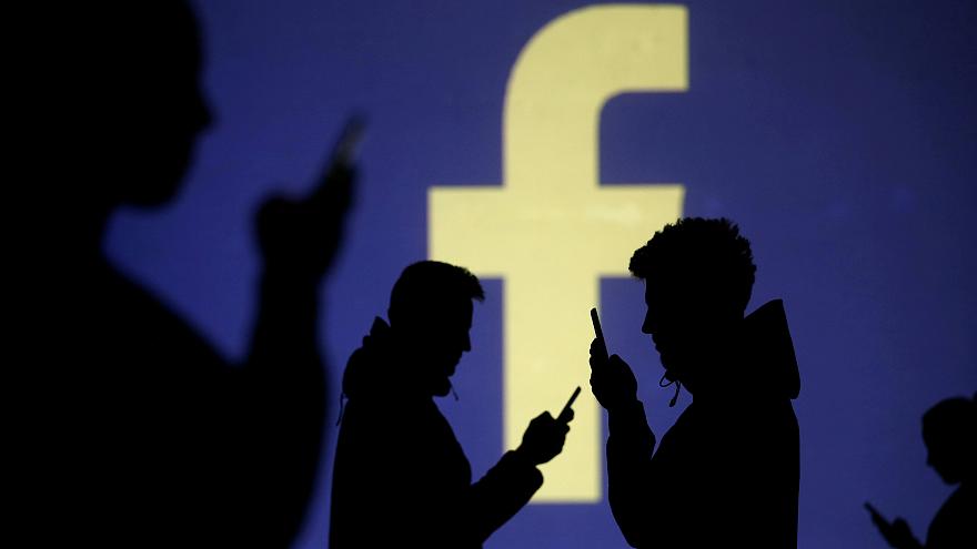 Facebook fshin dy rrjete dezinformuese të lidhura me Rusinë