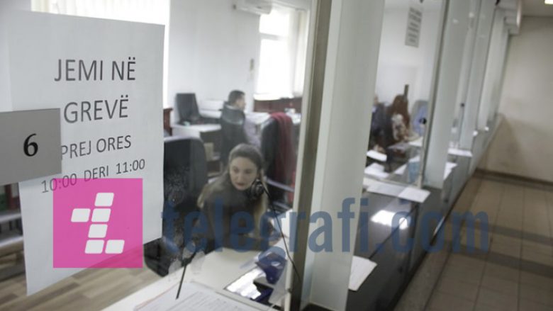 Shërbyesit civilë të komunës së Prishtinës, hyjnë në grevë të përgjithshme