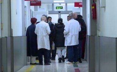 SHSKUK konsideron të paligjshme grevën e 157 kirurgëve të QKUK-së (Video)