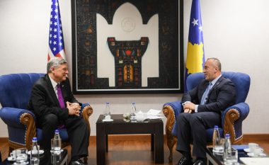 Haradinaj, Veseli dhe ambasadori amerikan të martën diskutojnë për taksën