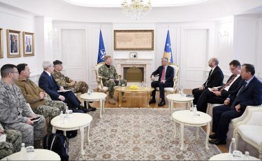 Thaçi priti admiralin James Foggo: Kosova përjetësisht mirënjohëse ndaj KFOR-it dhe NATO-s