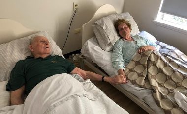 Të martuar prej 70 vitesh, ndërrojnë jetë duke mbajtur duart njëri-tjetrit