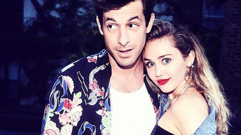 Miley Cyrus bëhet romantike në përvjetorin e lindjes së Liamit