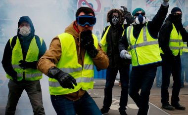 Vazhdojnë protestat e ‘Jelekëve të Verdhë’ në Francë
