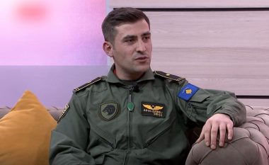 Piloti i parë i Ushtrisë së Kosovës, rrëfen emocionet në ditën e transformimit të FSK-së në Ushtri (Video)