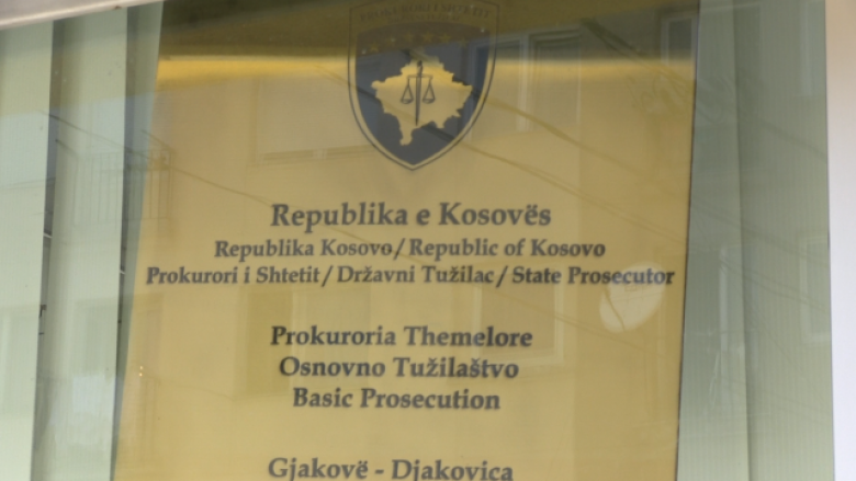Avokati kanos personelin e sigurimit në Prokurorinë Themelore në Gjakovë