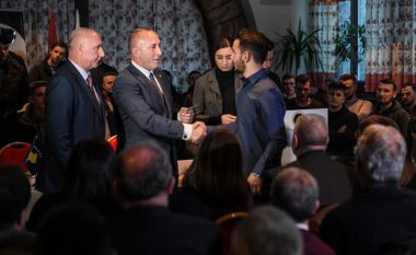 Haradinaj thotë se po rritet besimi i qytetarëve në AAK-në