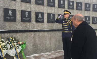 Kryetari i LDK-së përkujton të rënët në Masakrën e Reçakut