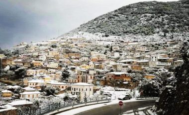 Bregdeti i jugut të Shqipërisë nën petkun e borës