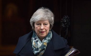 Brexit në udhëkryq, May: Pa marrëveshjen futemi në “territor të panjohur”